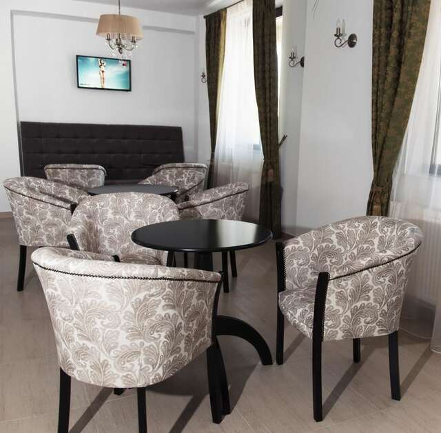 Отель Hotel Cristian Afumaţi-30
